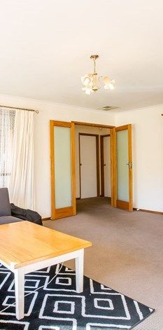 5-bedroom shared house, Finchfield Lane - Photo 1