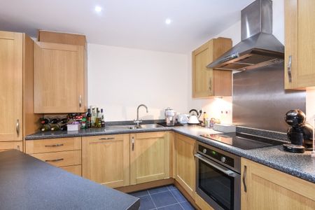 2 bedroom flat to rent - Photo 4