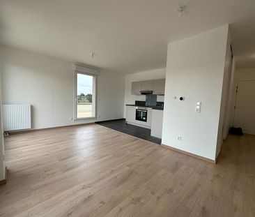 Location Appartement 2 pièces 47m² - Photo 4