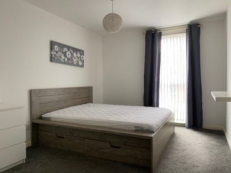 2 Bedroom Property To Rent - Photo 2