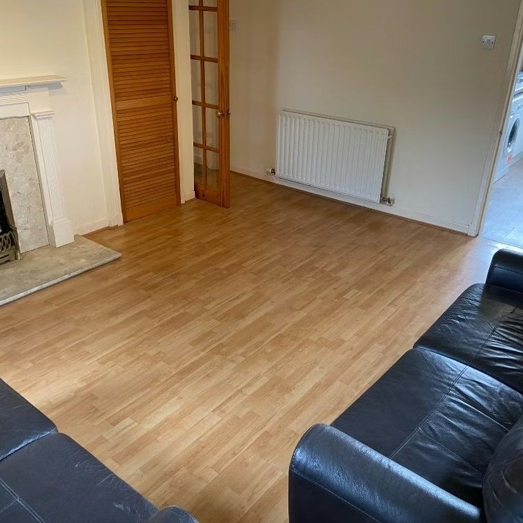 3 bedroom apartment to rent - Photo 1