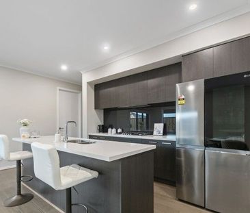 Stunning Family Home for Rent! - Photo 1