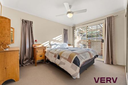 SPACIOUS FAMILY HOME - Photo 2