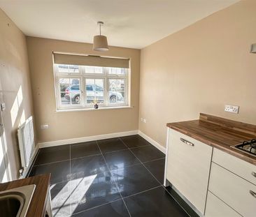Sir Bernard Lovell Road, Malmesbury, SN16 - Photo 2