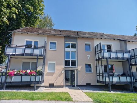 Sehr schöne 3-Zimmer Wohnung mit großem Balkon! - Foto 3