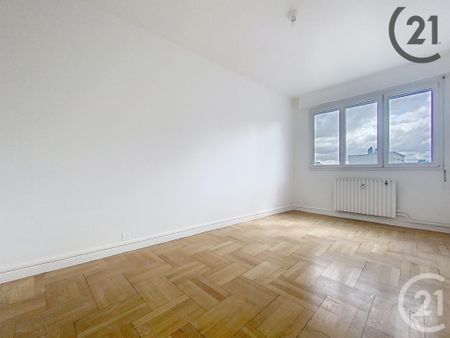 Location Appartement 5 pièces 126m² TROYES 10000 - Photo 3