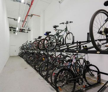 For Lease - 1630 Queen Street Unit# 412, Toronto, Ontario - Photo 4