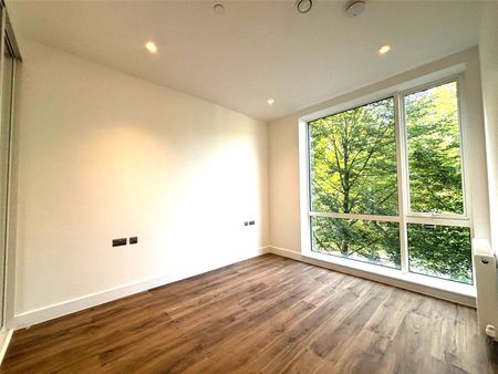 Sheila House, Fleet, Hampshire, GU51 - Photo 3