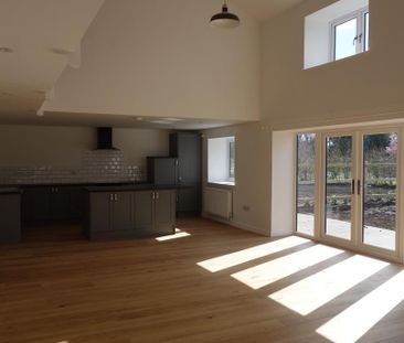 3 bedroom barn conversion to rent - Photo 3