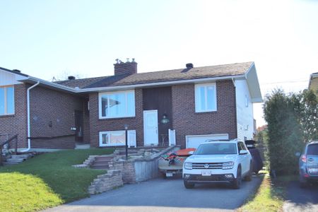 For Lease - 86 Elvaston Avenue Unit# B, South of Baseline to Knoxdale, Ontario - Photo 3