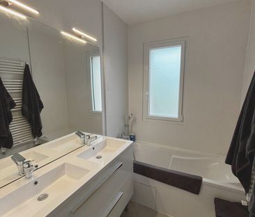 Location Maison 5 pièces 140m² ST JEAN DE BRAYE 45800 - Photo 3