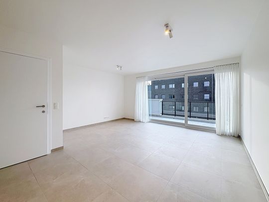 Modern nieuwbouwappartement met ruim terras in Oostakker - Photo 1