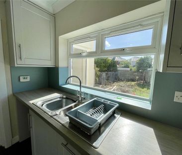 4 bedroom detached house to rent - Photo 4