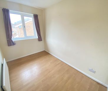 2 bedroom semi-detached house to rent - Photo 4