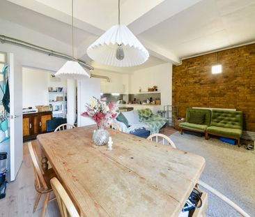 2 bedroom apartment - Photo 2