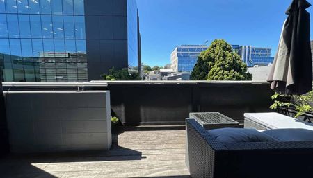 The finest residence in the finest neighbourhood - Photo 5