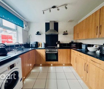 2 bedroom terraced house to rent - Photo 4