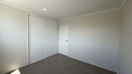 Brand New in Mangere East! - Photo 3