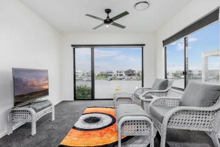 Premium Lifestyle, Newport Waterfront Living - Photo 4