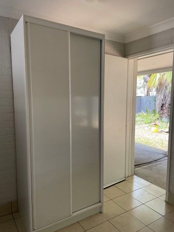 Ideal Location - One Bedroom Studio Apartment - Photo 3