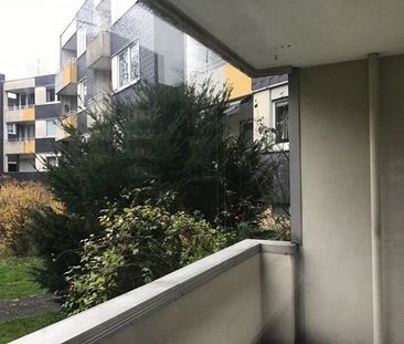 Mitten in Steele! Familiengerechte 3-Raum-Wohnung mit großem Balkon... - Foto 1