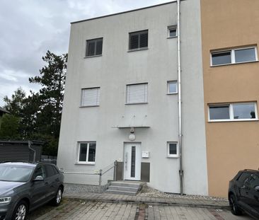 Traumhafte 3-Zimmer-Wohnung mit Balkon und Parkplatz in zentraler L... - Foto 1