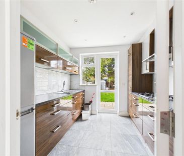 3 bedroom terraced house to rent - Photo 1
