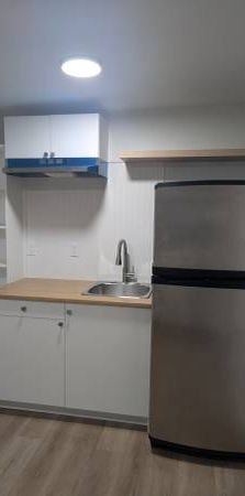 AVAIL NOW or Jan 1 - Brand New East Van Studio - Photo 1