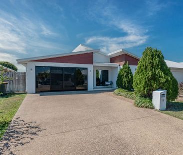 14 Sunburst Street, Mount Low. - Photo 4