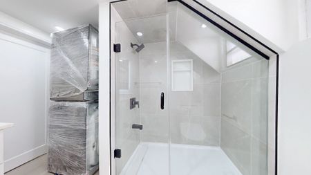 For Lease - 685 Jane Street, Toronto, Ontario - Photo 4