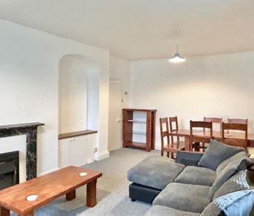 4 bedroom terraced house to rent - Photo 1