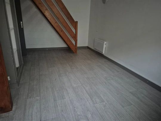Location maison 2 pièces - 28m² à St hilaire st florent (49400) - Photo 1