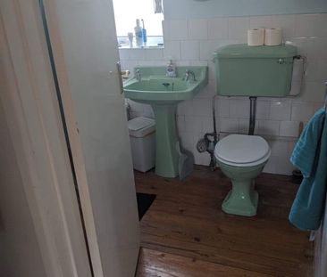 2 Bed Maisonette, Highfield Lane, SO17 - Photo 4