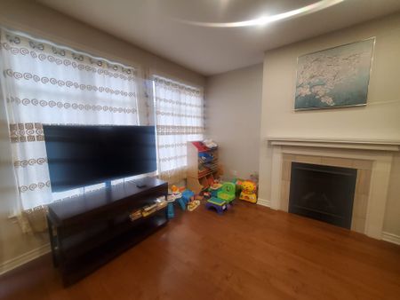 For Lease - 112 KESTREL Street, Blossom Park - Airport and Area, Ontario - Photo 2