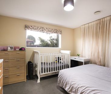 FAMILY HOME-Commuter’s Dream - Photo 1