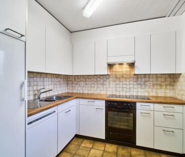 Sonnige 3.5-Zimmerwohnung auf der Forch - Photo 3