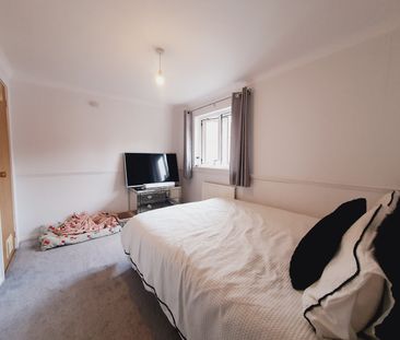 1 bedroom semi-detached house to rent - Photo 2