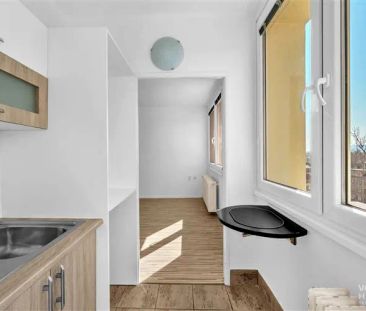 Útulný byt v klidné lokalitě - Fotografie 2