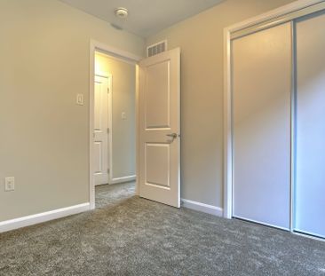 For Lease - 280 Elsie Macgill Walk, Kanata, Ontario - Photo 4