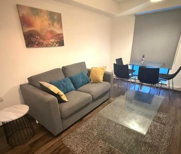 2 bedroom flat to rent - Photo 1