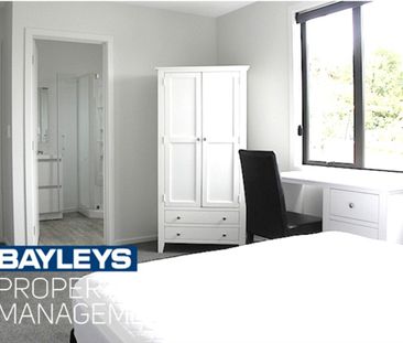 Stunning Studio Room - Photo 3