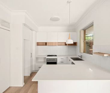 Newly updated split-level home in Inner West pocket - Photo 4