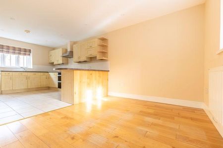 2 bedroom semi-detached house to rent - Photo 5