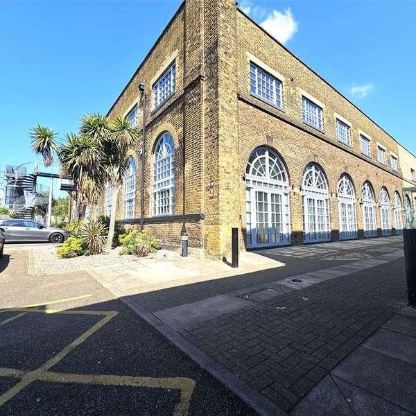 North Block, The Railstore, Kidman Close, Romford, RM2 - Photo 1
