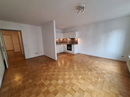 360° Tour / Zentral begehbare, teilweise hofseitige 3-Zimmer-Neubauwohnung in guter Lage des 22. Bezirks - Photo 2