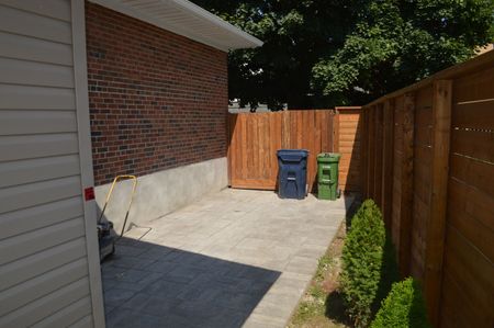 For Lease - 36 Electro Road, Toronto, Ontario - Photo 4