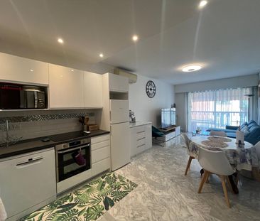 Location Appartement 3 pièces 57m² NICE 06300 - Photo 5