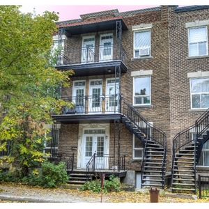 Spacious And Bright 5-plex In Villeray. - Photo 2