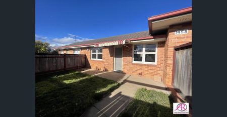 1 BEDROOM IN TOWN - Photo 2