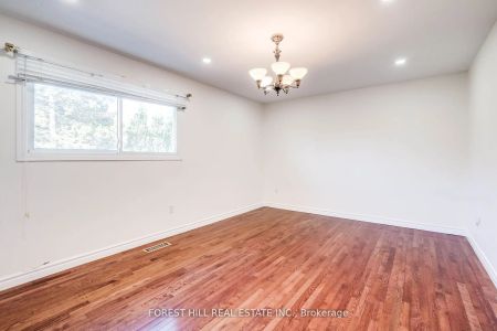 Property For Lease | W9262701 - Photo 2